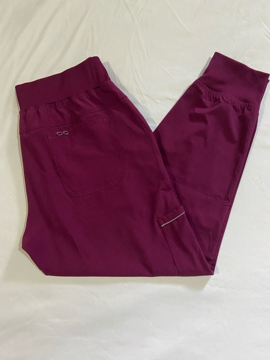 Women's V-Neck Scrub Set - Burgundy - Picture 4 of 6
